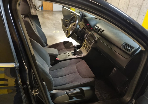 Mercedes-Benz GLA cena 92000 przebieg: 75000, rok produkcji 2017 z Pruszków małe 56